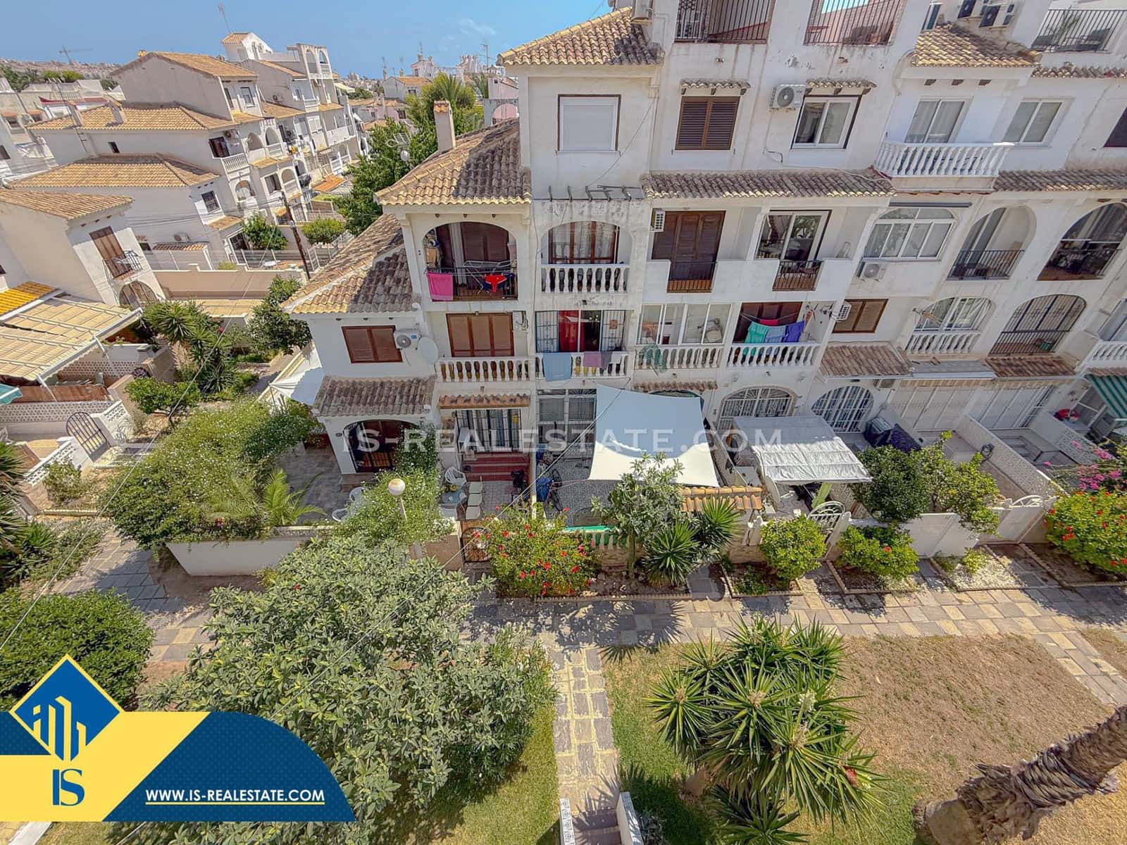 3 bedroom Penthouse for sale in Torrevieja with pool - € 199,900 (Ref: 9596225)