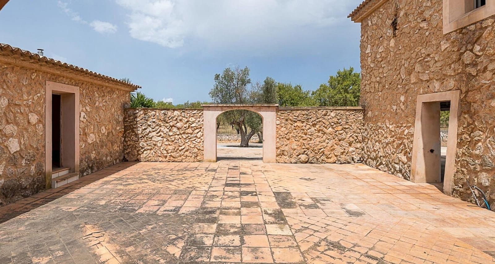 Finca/Casa Rural de 6 habitaciones en Biniagual en venta con piscina garaje - 1.490.000 € (Ref: 10098521)
