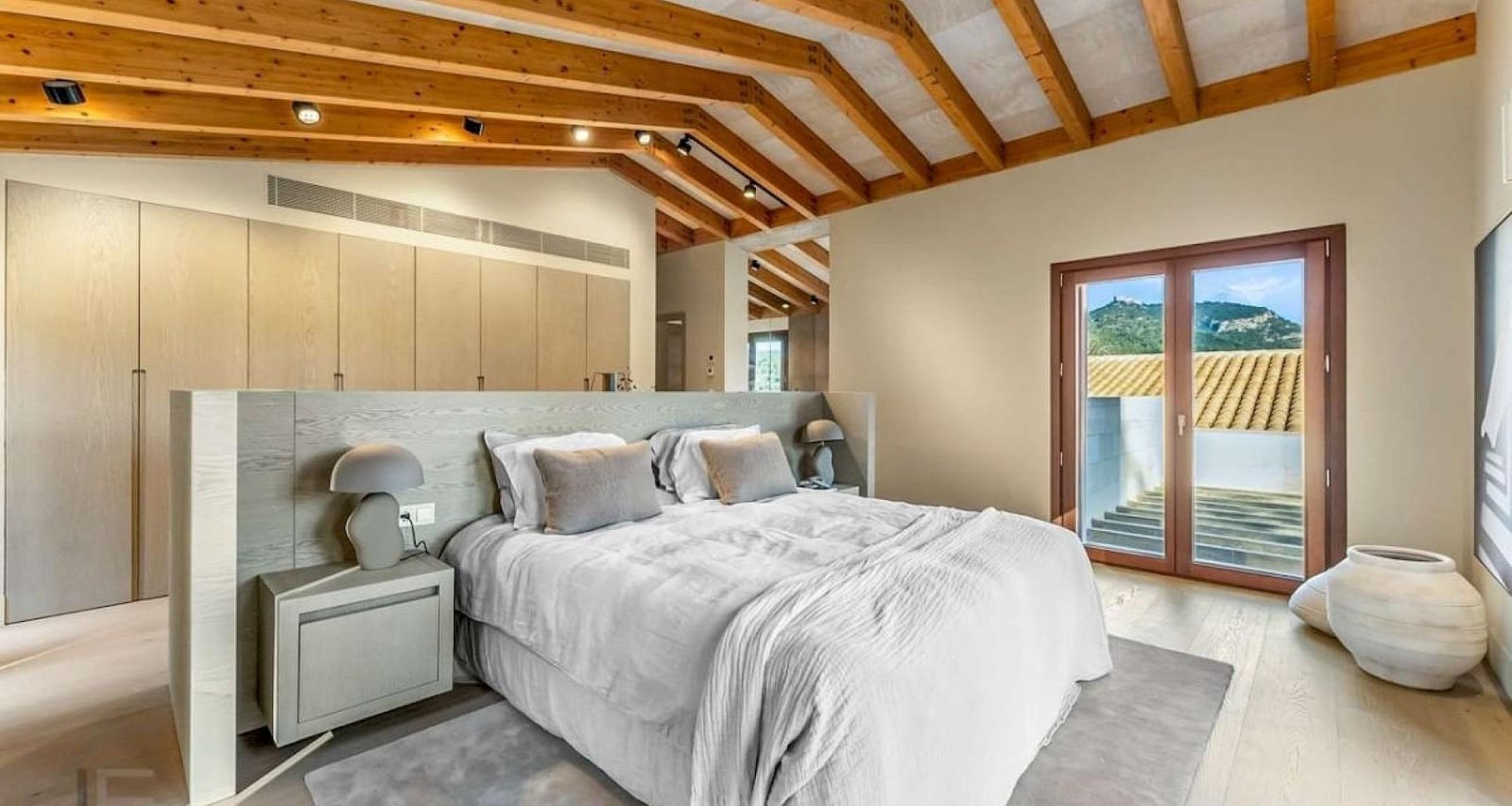 5 bedroom Finca/Country House for sale in Felanitx with pool - € 4,750,000 (Ref: 10098522)