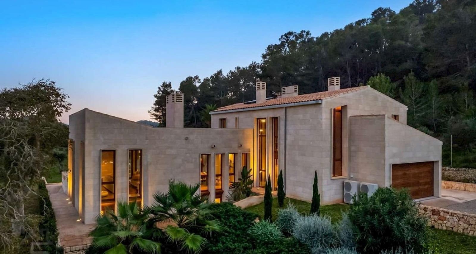 5 bedroom Finca/Country House for sale in Felanitx with pool - € 4,750,000 (Ref: 10098522)