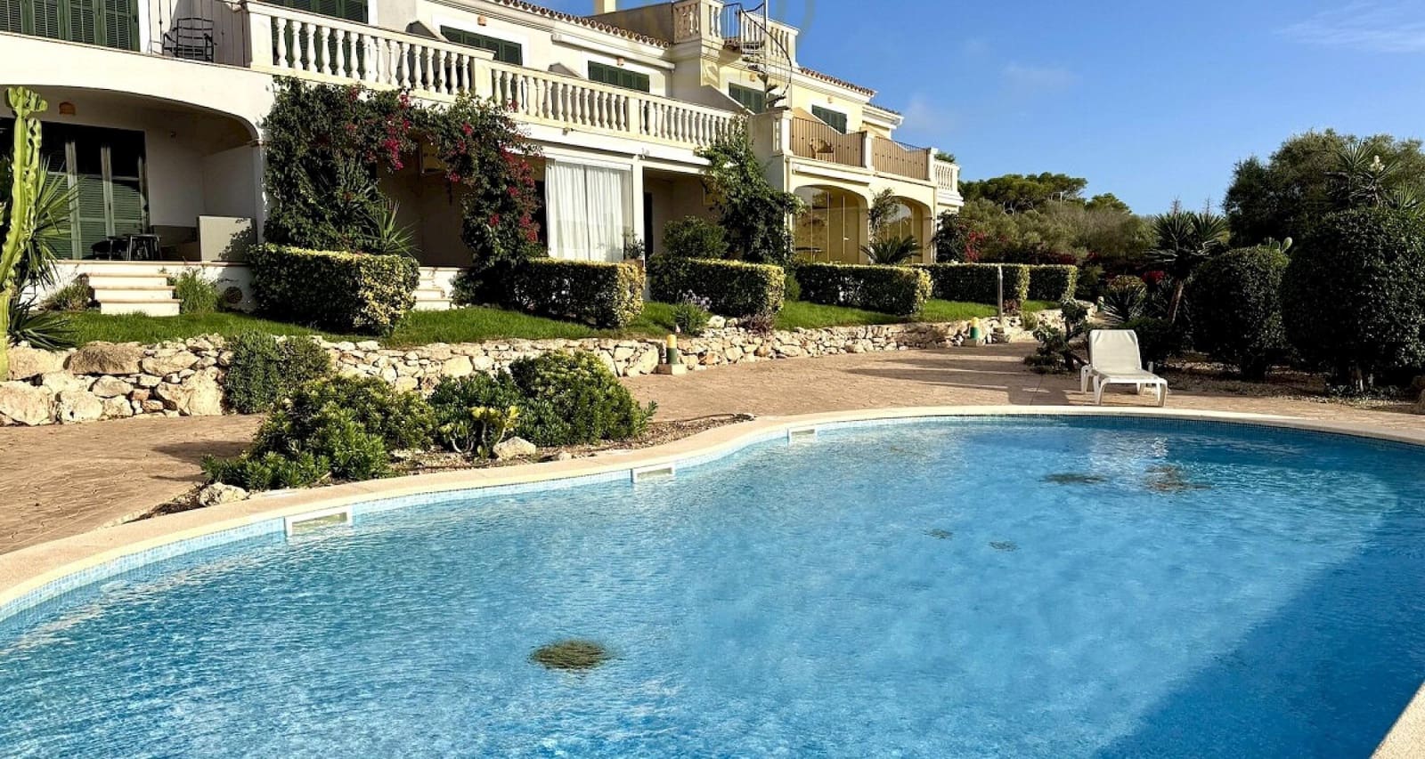 2 bedroom Flat for sale in Llucmajor with pool - € 385,000 (Ref: 10098524)