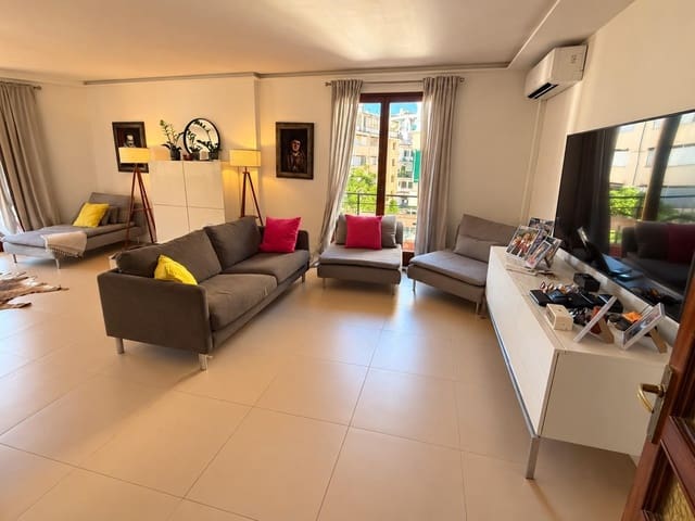 2 sovrum Lägenhet att hyra i Palma de Mallorca - 2 500 € (Ref: 10109783)