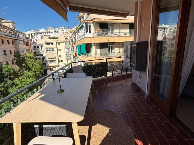 2 sovrum Lägenhet att hyra i Palma de Mallorca - 2 500 € (Ref: 10109783)