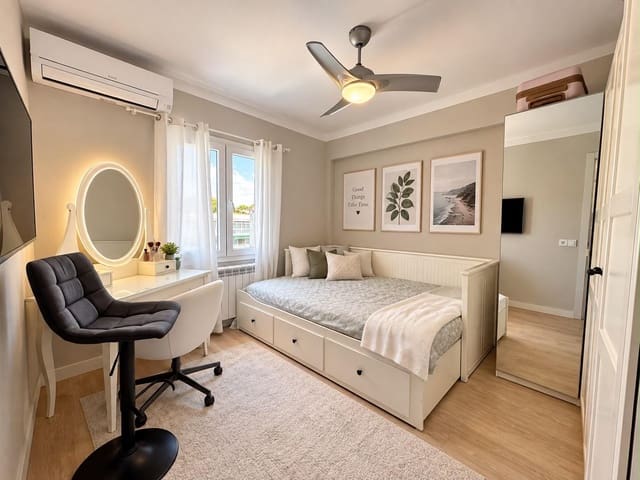 2 slaapkamer Flat te koop in Santa Ponsa, Calvià met zwembad - € 399.000 (Ref: 10147234)