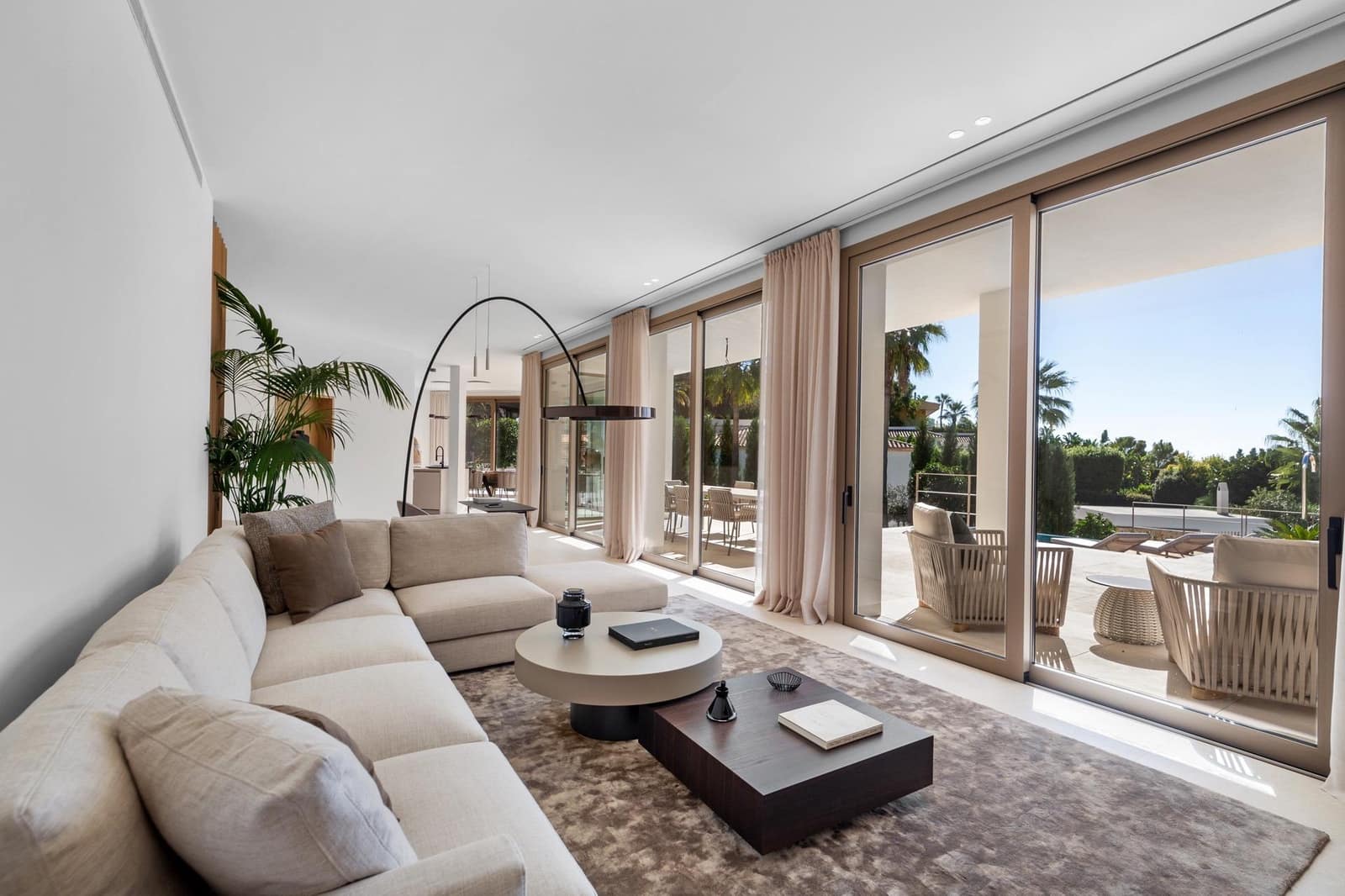 Chalet de 4 habitaciones en Bendinat en venta con piscina garaje - 7.200.000 € (Ref: 10147238)