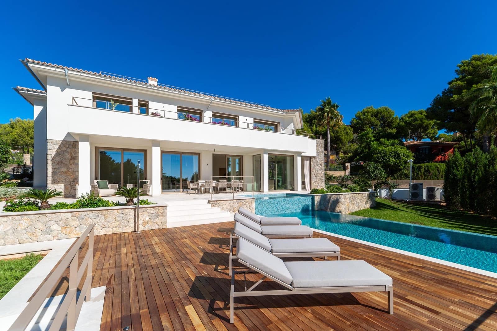 Chalet de 4 habitaciones en Bendinat en venta con piscina garaje - 7.200.000 € (Ref: 10147238)