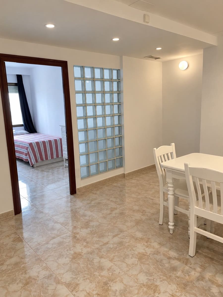 2 soverom Leilighet til leie i Palma de Mallorca - € 1 600 (Ref: 10171812)