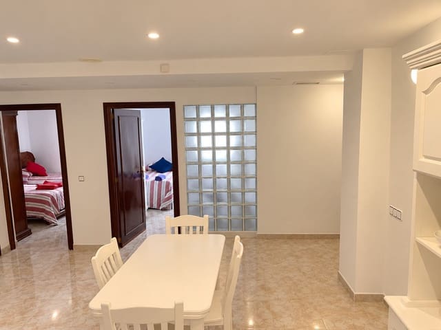 2 soverom Leilighet til leie i El Terreno, Palma de Mallorca - € 1 600 (Ref: 10171812)