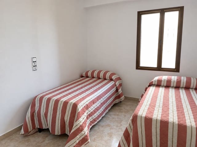 2 soverom Leilighet til leie i El Terreno, Palma de Mallorca - € 1 600 (Ref: 10171812)