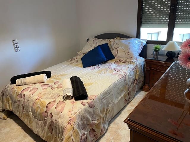 2 soverom Leilighet til leie i El Terreno, Palma de Mallorca - € 1 600 (Ref: 10171812)