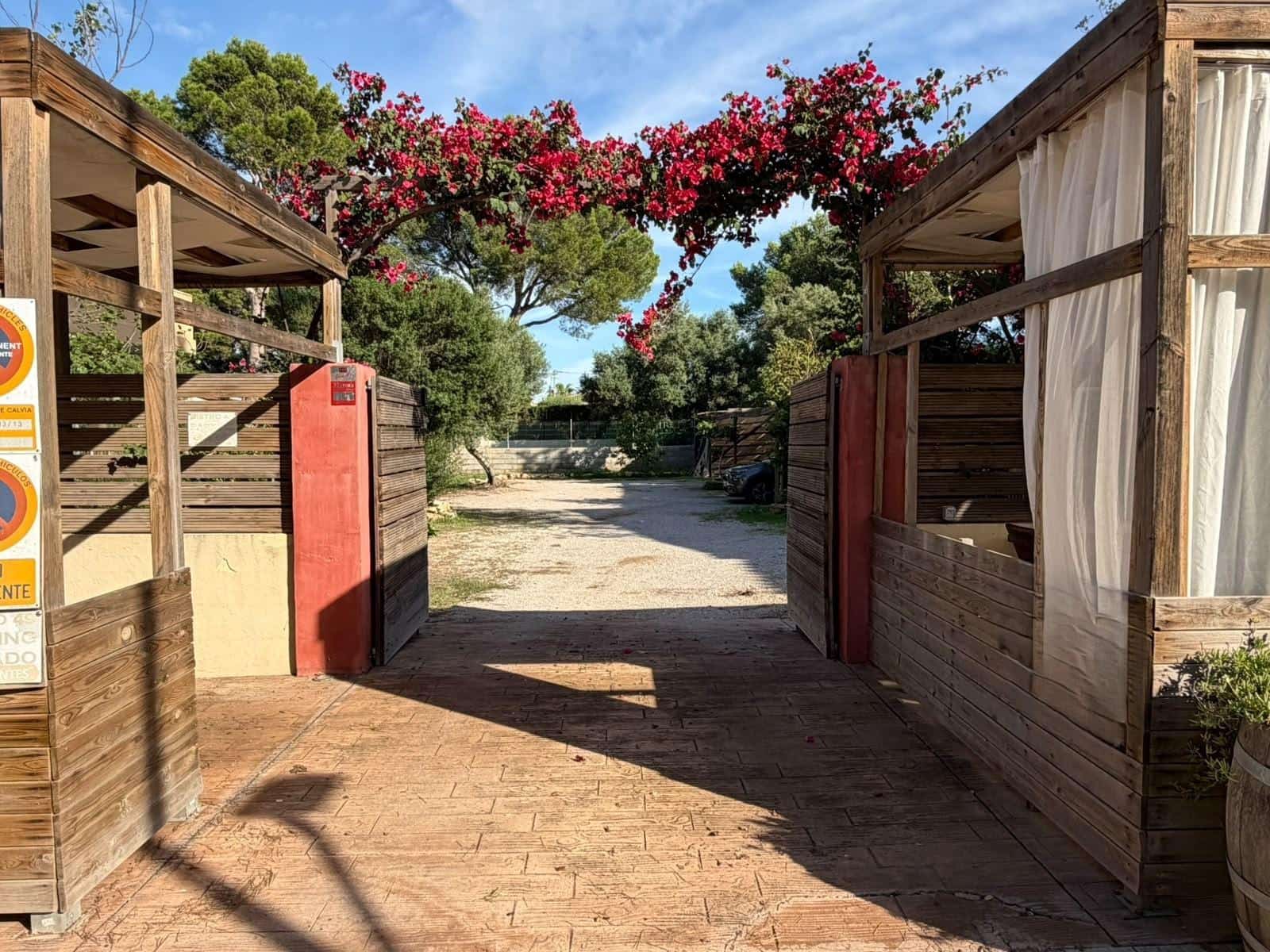 Local Comercial de 4 habitaciones en El Toro / Port Adriano en venta con piscina garaje - 1.650.000 € (Ref: 10177298)