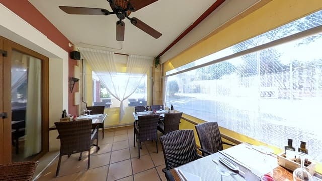 4 bedroom Commercial for sale in El Toro / Port Adriano, Calvià with pool garage - € 1,650,000 (Ref: 10177298)