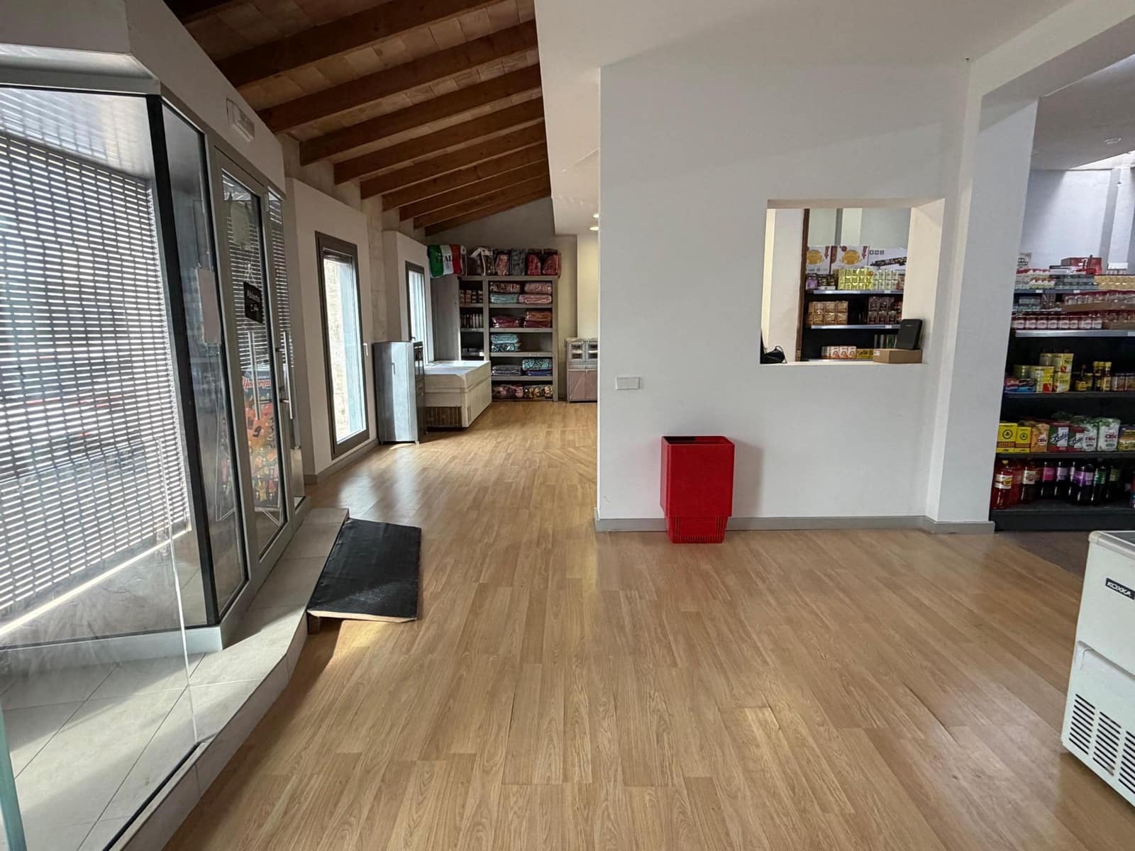 Kaupallinen vuokrattavana paikassa Sa Pobla - 2 000 € (Ref: 10180717)