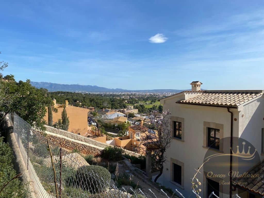 Apartment for sale in Genova - € 2,000,000 (Ref: 8597490)