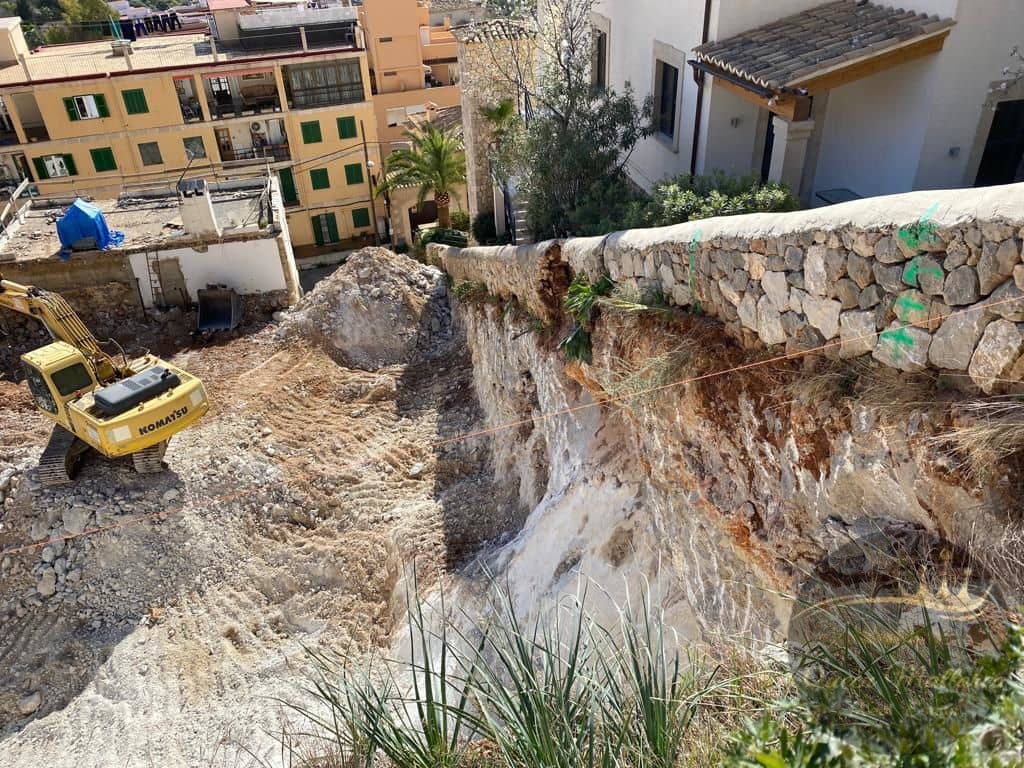 Apartment for sale in Genova - € 2,000,000 (Ref: 8597490)