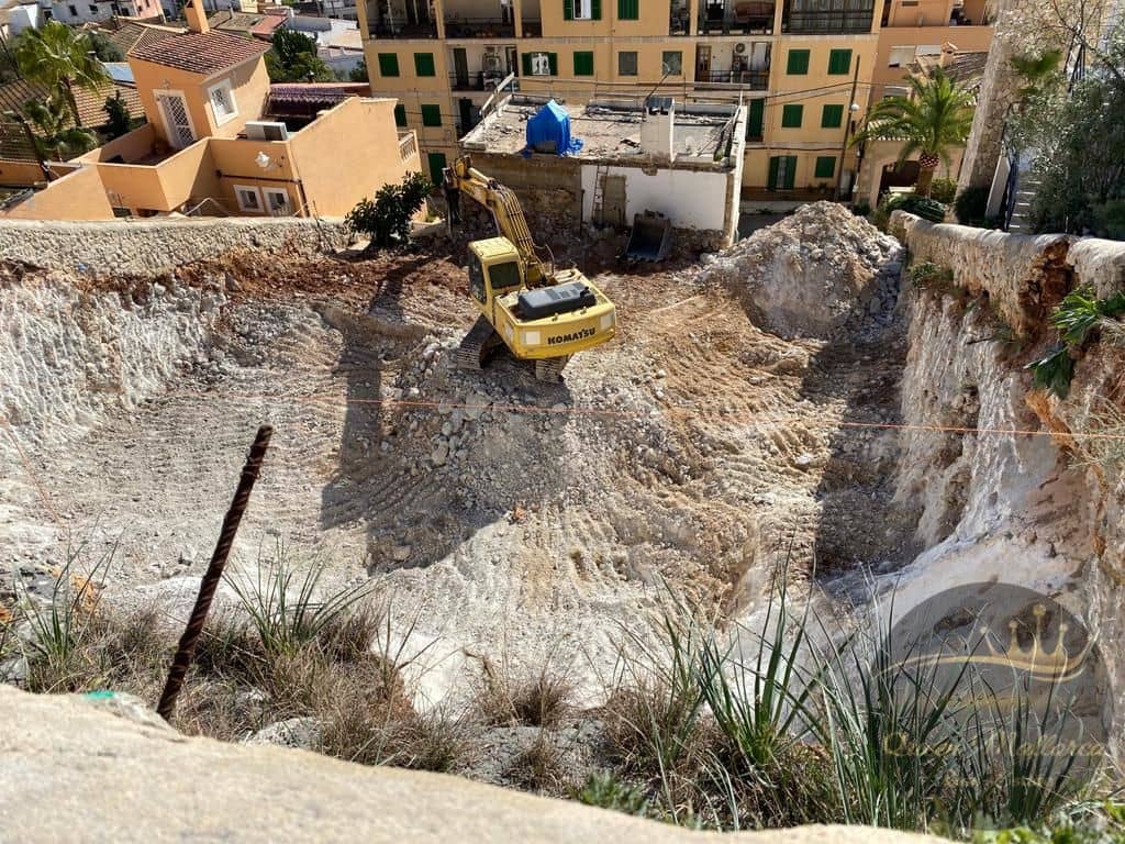 Apartment for sale in Genova - € 2,000,000 (Ref: 8597490)