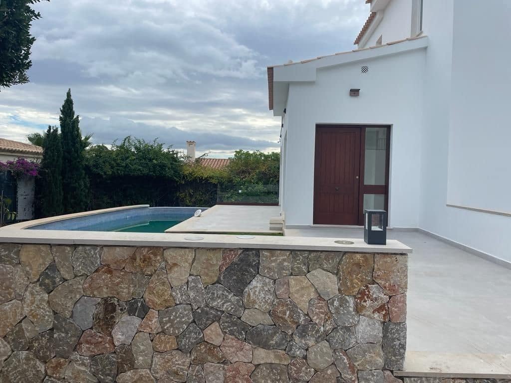 3 chambre Villa/Maison à vendre à Genova avec piscine garage - 3 500 000 € (Ref: 8597499)