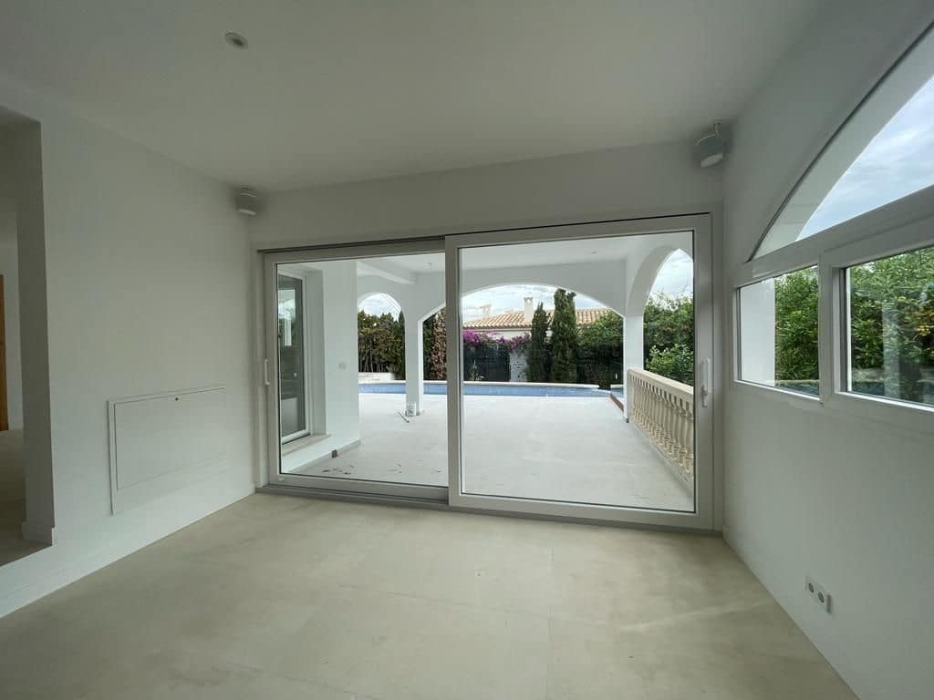 3 chambre Villa/Maison à vendre à Genova avec piscine garage - 3 500 000 € (Ref: 8597499)