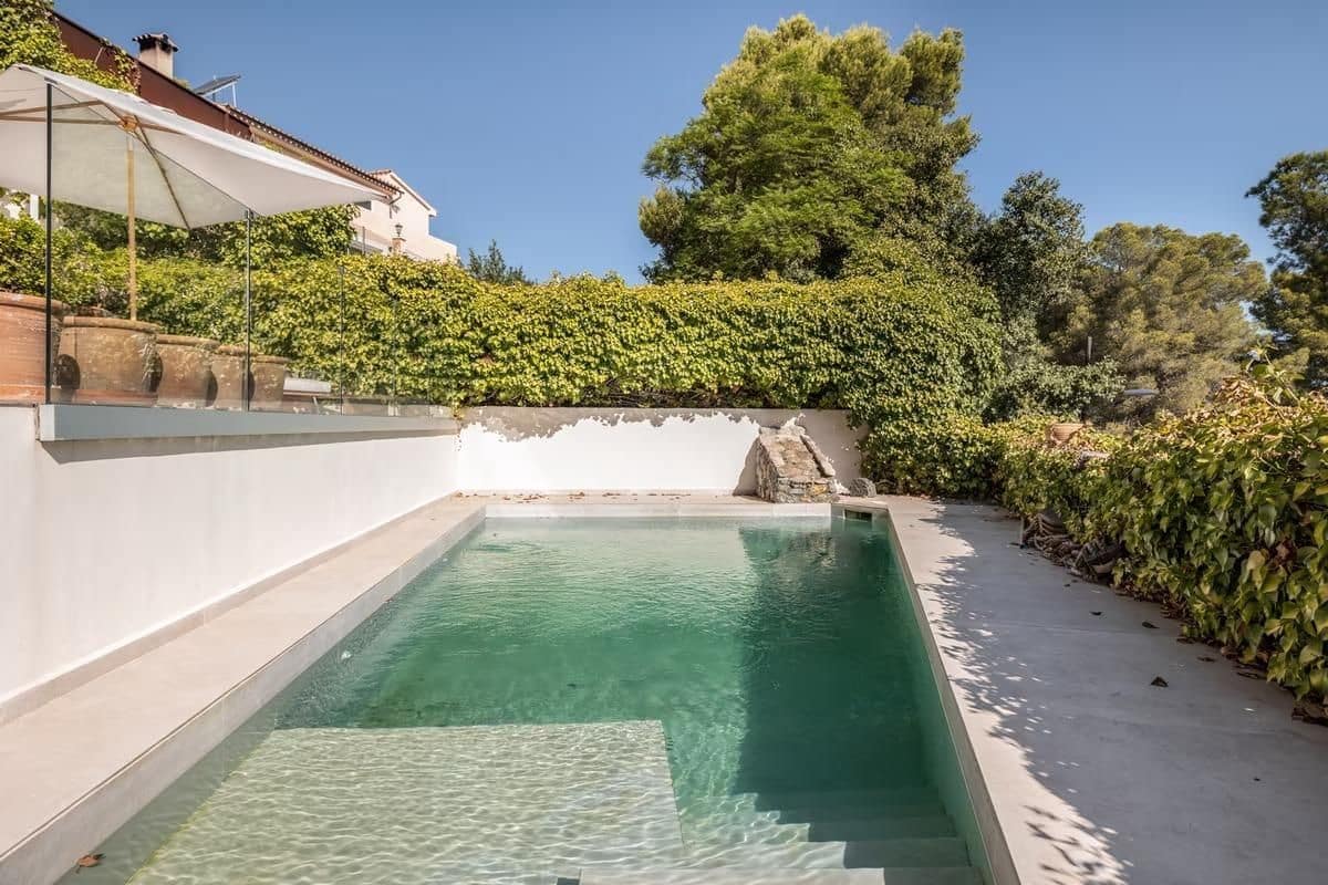 3 quarto Moradia para venda em Genova com piscina garagem - 2 500 000 € (Ref: 8597504)