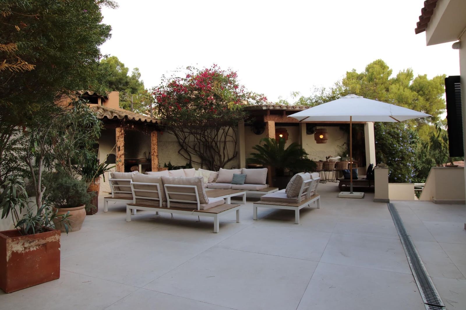 3 quarto Moradia para venda em Genova com piscina garagem - 2 500 000 € (Ref: 8597504)