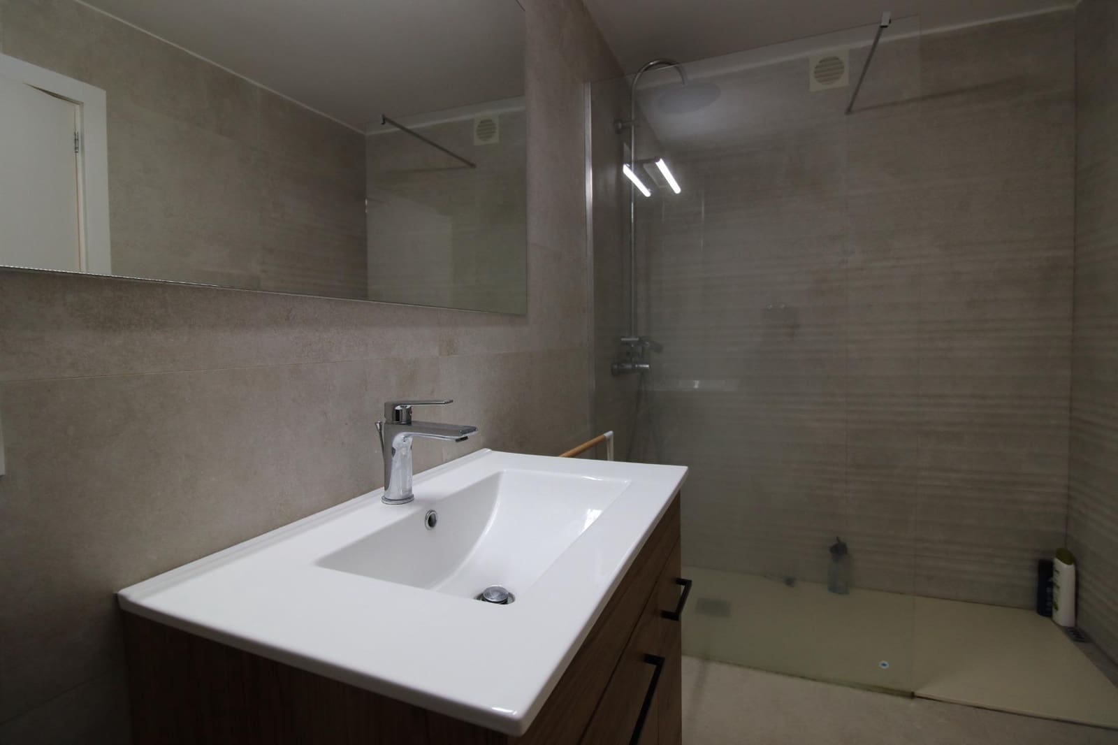 3 quarto Moradia para venda em Genova com piscina garagem - 2 500 000 € (Ref: 8597504)