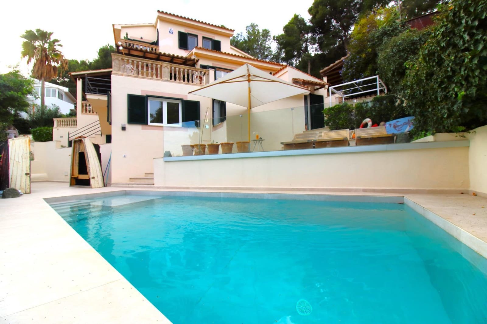 3 quarto Moradia para venda em Genova com piscina garagem - 2 500 000 € (Ref: 8597504)