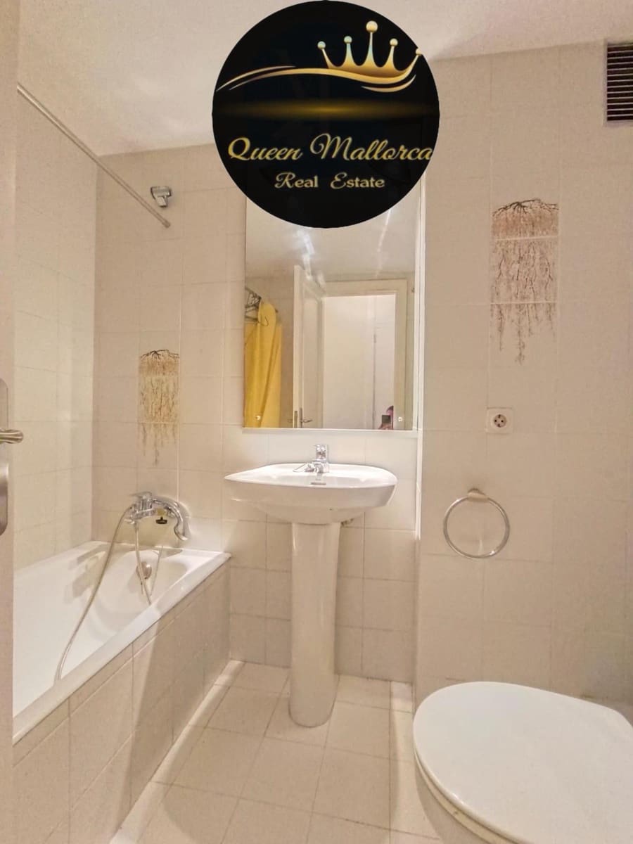 2 bedroom Apartment for sale in Es Camp De Mar / El Camp De Mar with pool - € 545,000 (Ref: 8680026)