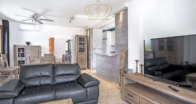 7 slaapkamer Villa te koop in Llucmajor met zwembad garage - € 1.599.000 (Ref: 8760183)