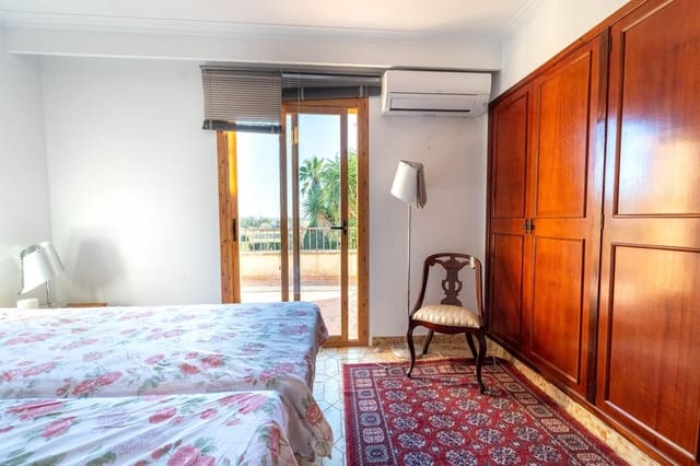 5 soverom Hus til salgs i Inca med svømmebasseng garasje - € 999 000 (Ref: 8776480)