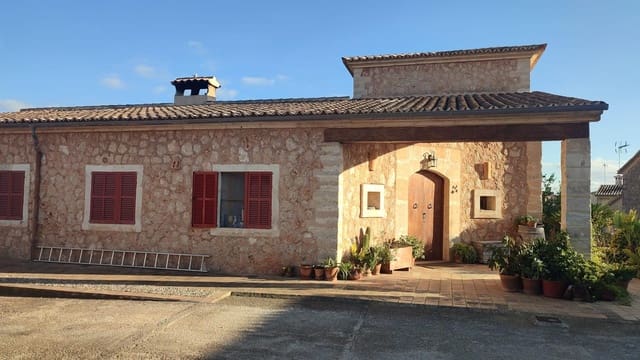 4 soveværelse Byhus til salg i Marratxí - € 1.350.000 (Ref: 8776482)