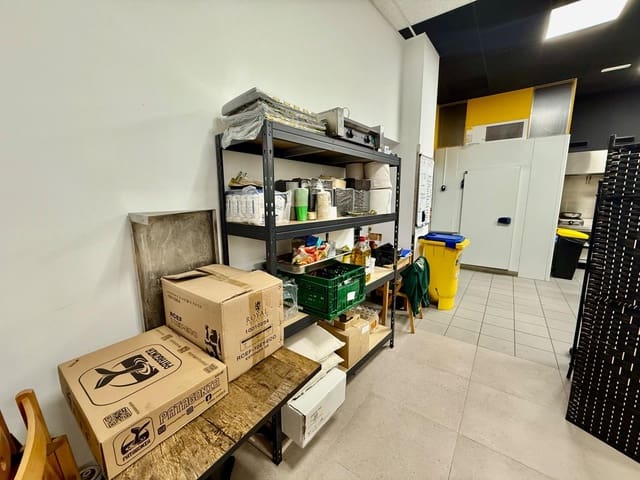 Local Comercial en Centro, Palma de Mallorca en alquiler - 1.250 € (Ref: 8886228)