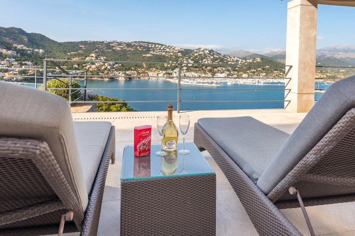 5 soverom Villa til salgs i Puerto de Andratx med svømmebasseng garasje - € 17 900 000 (Ref: 8992462)