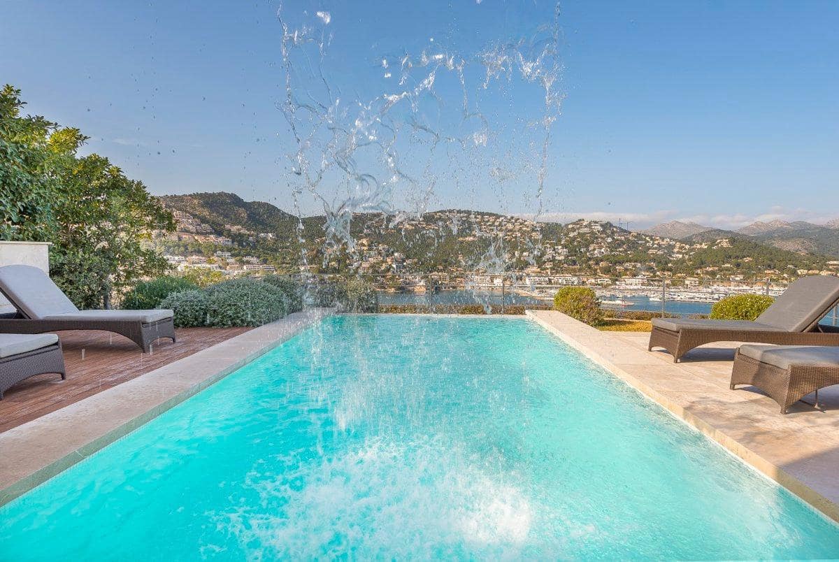 5 soverom Villa til salgs i Puerto de Andratx med svømmebasseng garasje - € 17 900 000 (Ref: 8992462)