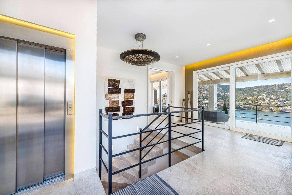 5 soverom Villa til salgs i Puerto de Andratx med svømmebasseng garasje - € 17 900 000 (Ref: 8992462)