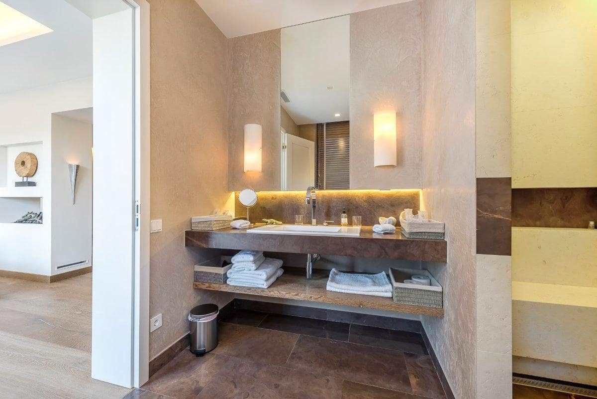 5 soverom Villa til salgs i Puerto de Andratx med svømmebasseng garasje - € 17 900 000 (Ref: 8992462)