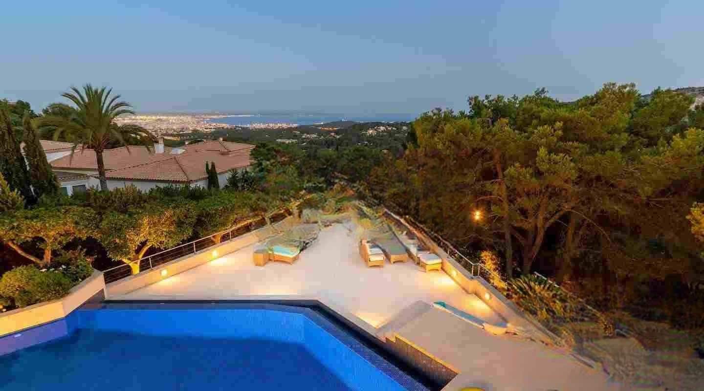 5 soveværelse Villa til salg i Son Vida med swimmingpool garage - € 10.900.000 (Ref: 9001067)