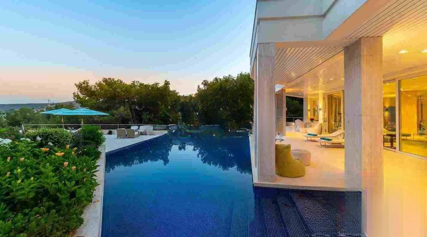 5 soveværelse Villa til salg i Son Vida med swimmingpool garage - € 10.900.000 (Ref: 9001067)