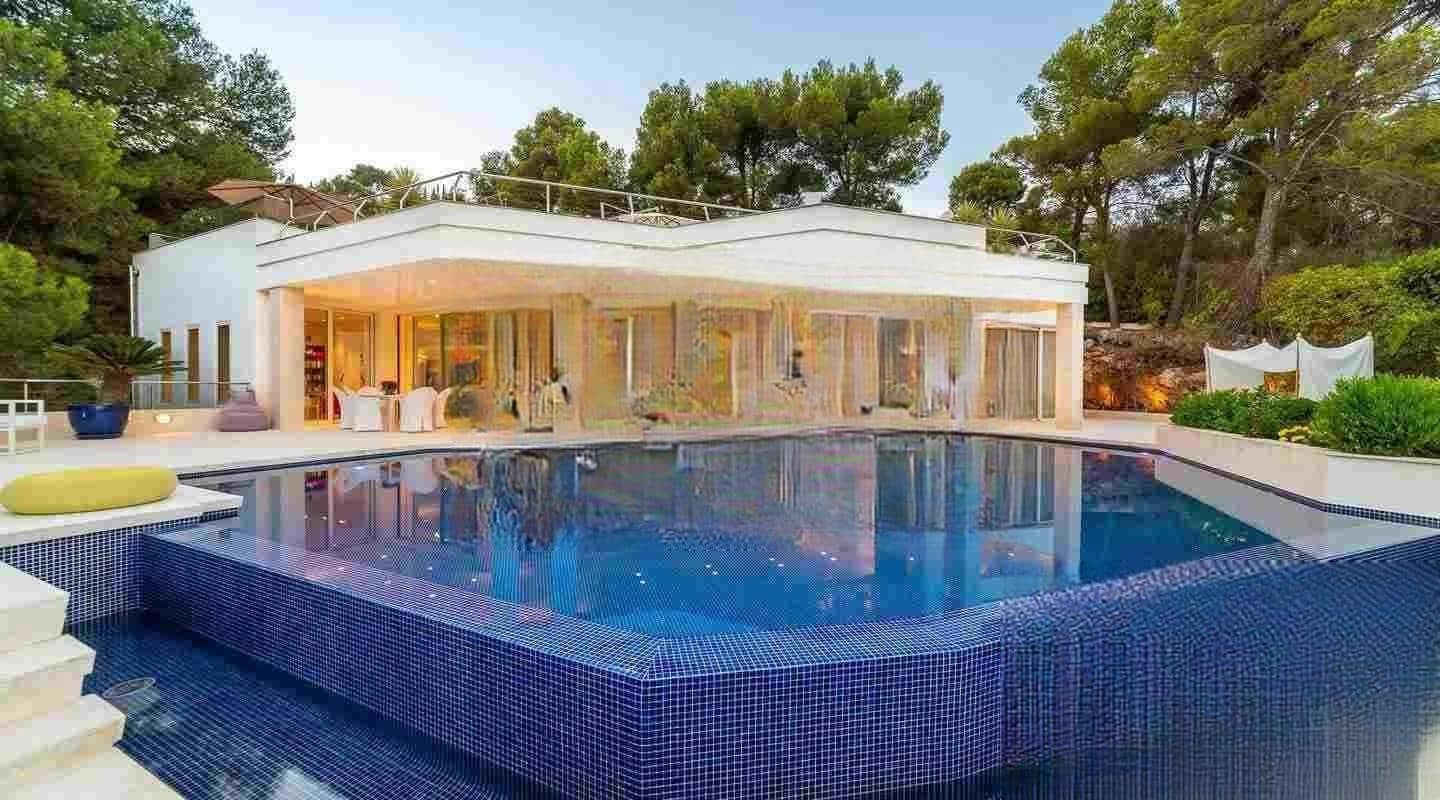 5 soveværelse Villa til salg i Son Vida med swimmingpool garage - € 10.900.000 (Ref: 9001067)