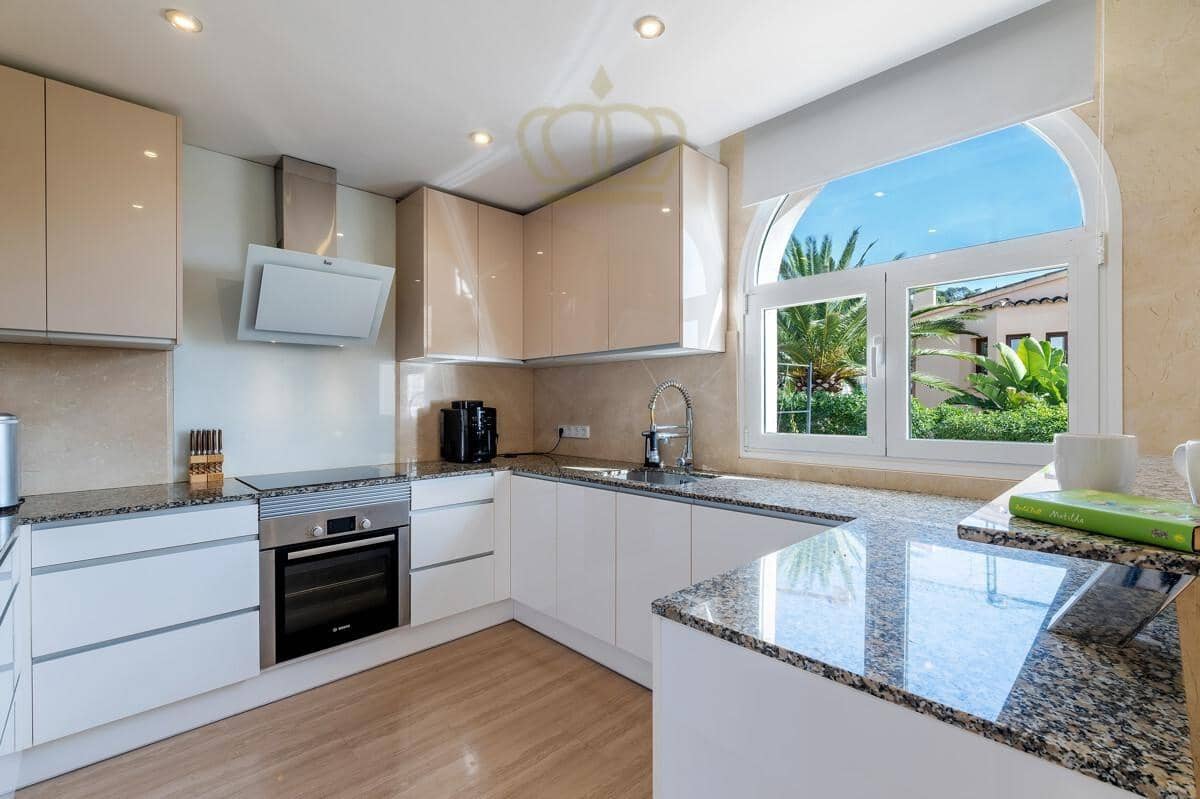 Chalet de 5 habitaciones en Es Camp De Mar / El Camp De Mar en venta con piscina garaje - 6.600.000 € (Ref: 9003062)