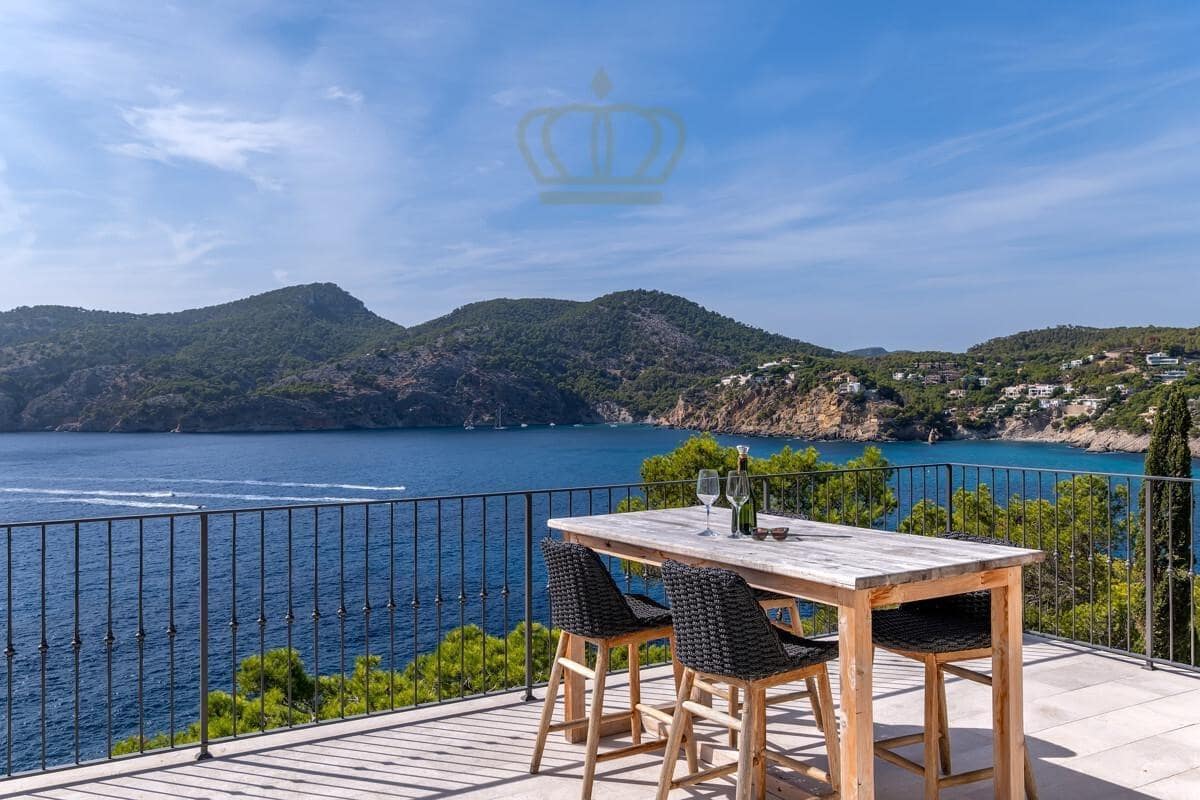 Chalet de 5 habitaciones en Es Camp De Mar / El Camp De Mar en venta con piscina garaje - 6.600.000 € (Ref: 9003062)