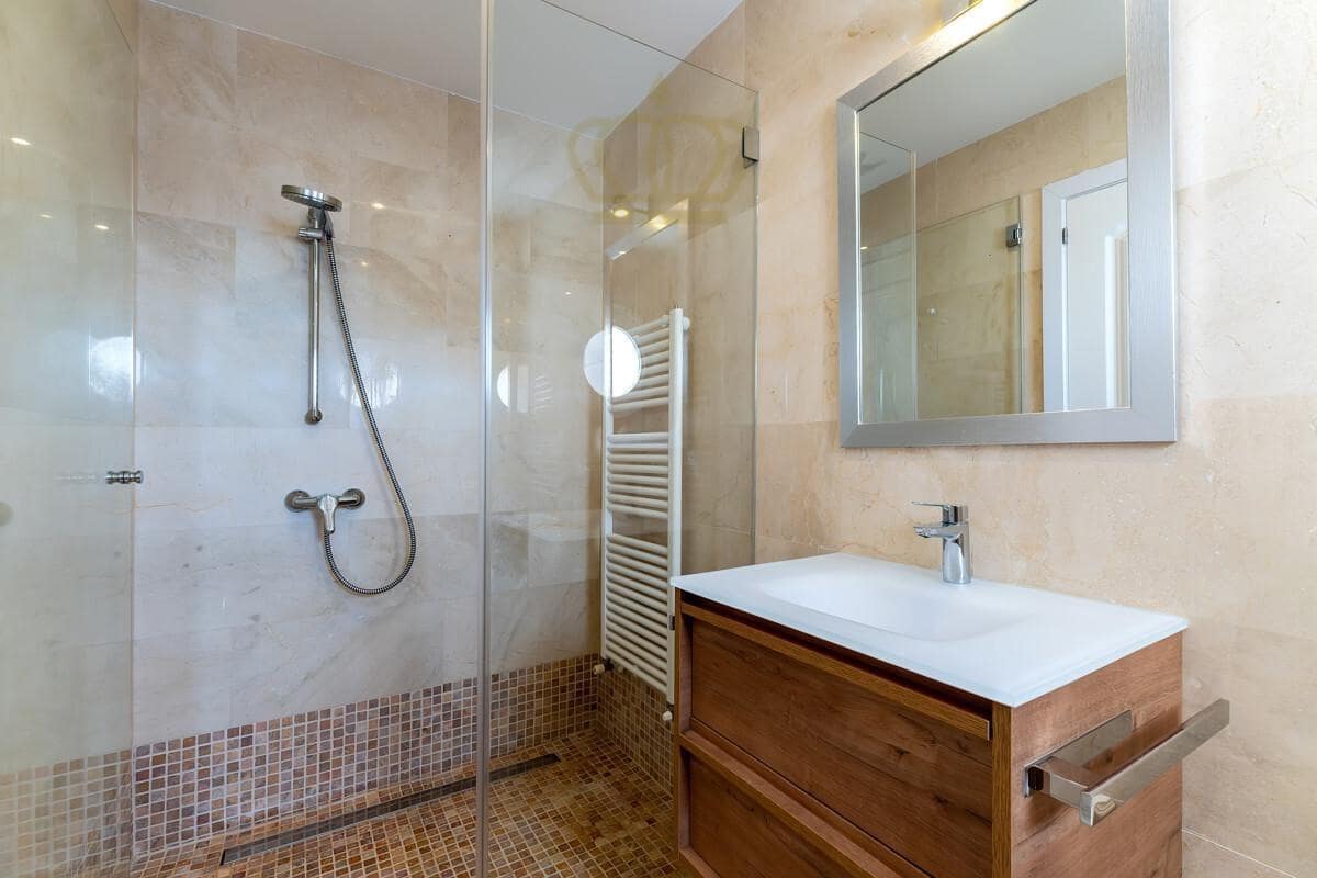 Chalet de 5 habitaciones en Es Camp De Mar / El Camp De Mar en venta con piscina garaje - 6.600.000 € (Ref: 9003062)