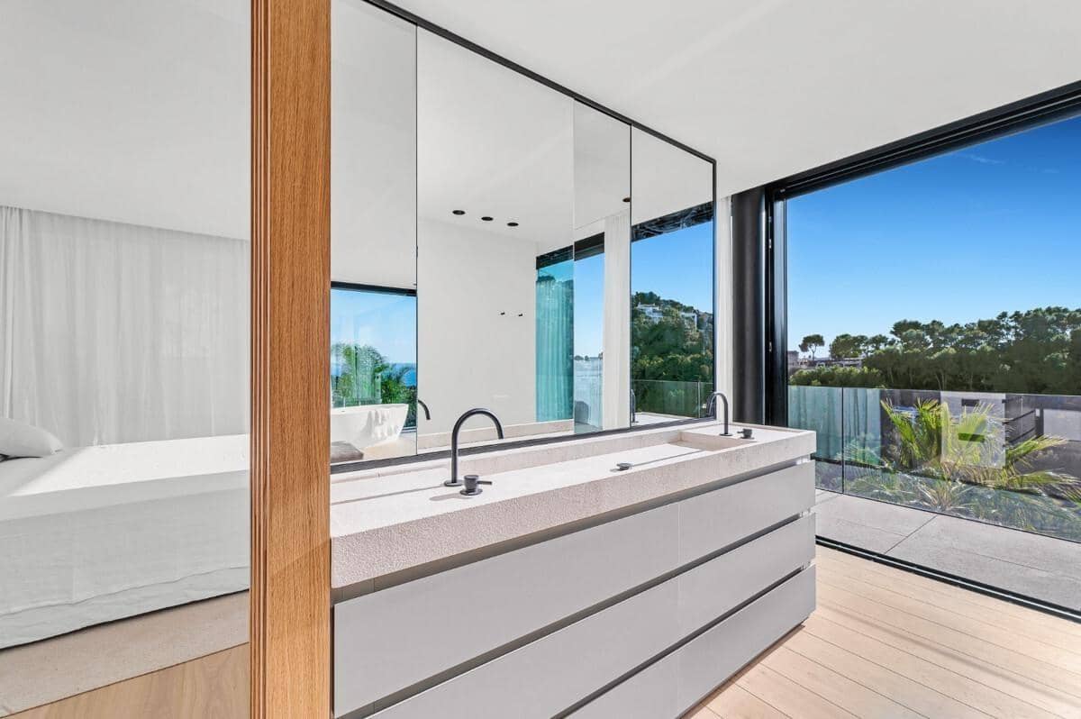 4 makuuhuone Huvila myytävänä paikassa Costa d'en Blanes mukana uima-altaan 
autotalli - 7 200 000 € (Ref: 9003065)