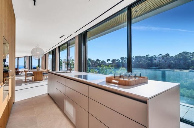 4 bedroom Villa for sale in Costa d'en Blanes, Calvià with pool garage - € 7,200,000 (Ref: 9003065)