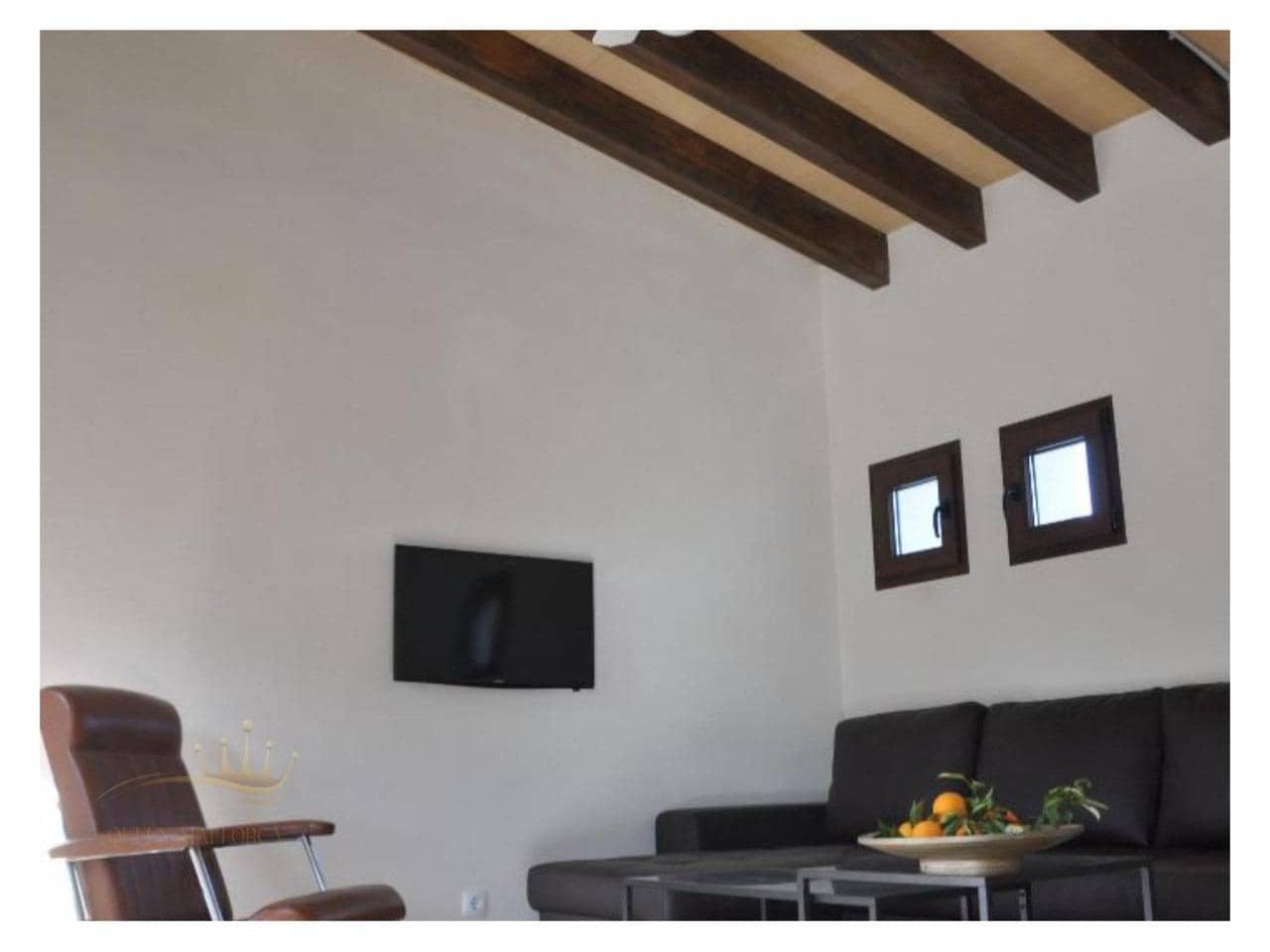 2 soveværelse Finca/Landehus til salg i Campanet med swimmingpool garage - € 595.000 (Ref: 9165841)