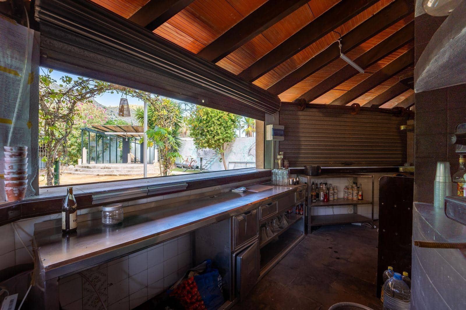 Commercieel te huur in Alcudia - € 5.500 (Ref: 9176508)