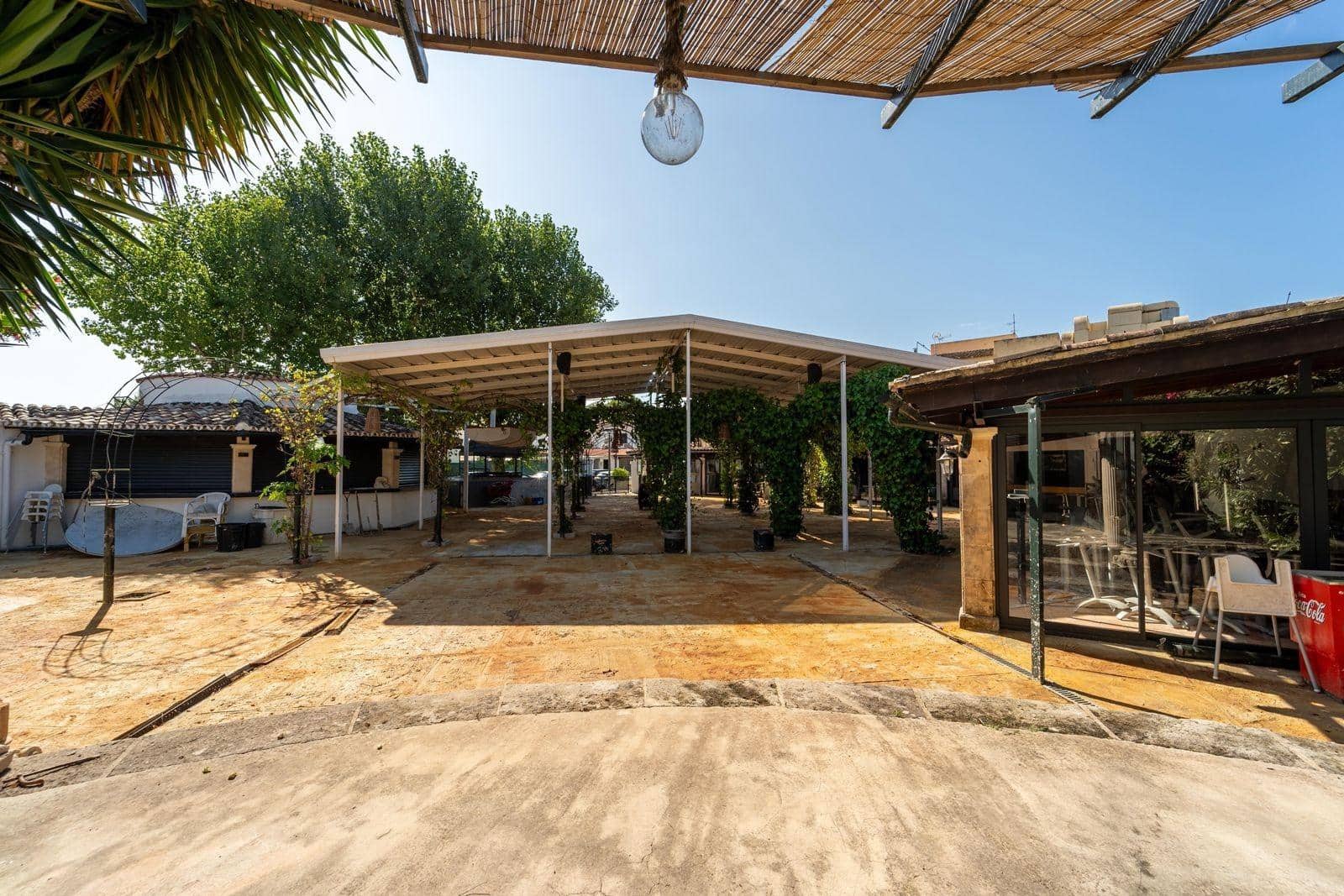 Commercieel te huur in Alcudia - € 5.500 (Ref: 9176508)