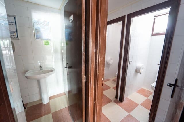 Commerciale da affittare in Puerto de Alcudia, Alcúdia - 3.700 € (Rif: 9176509)