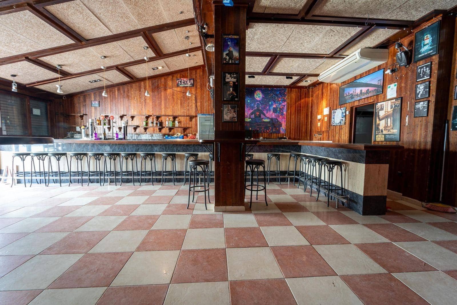 Kommersiell att hyra i Puerto de Alcudia - 3 700 € (Ref: 9176509)