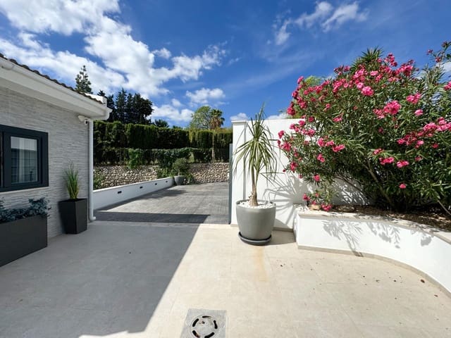 Chalet de 5 habitaciones en Es Capdella, Calvià en venta con piscina - 2.250.000 € (Ref: 9183713)