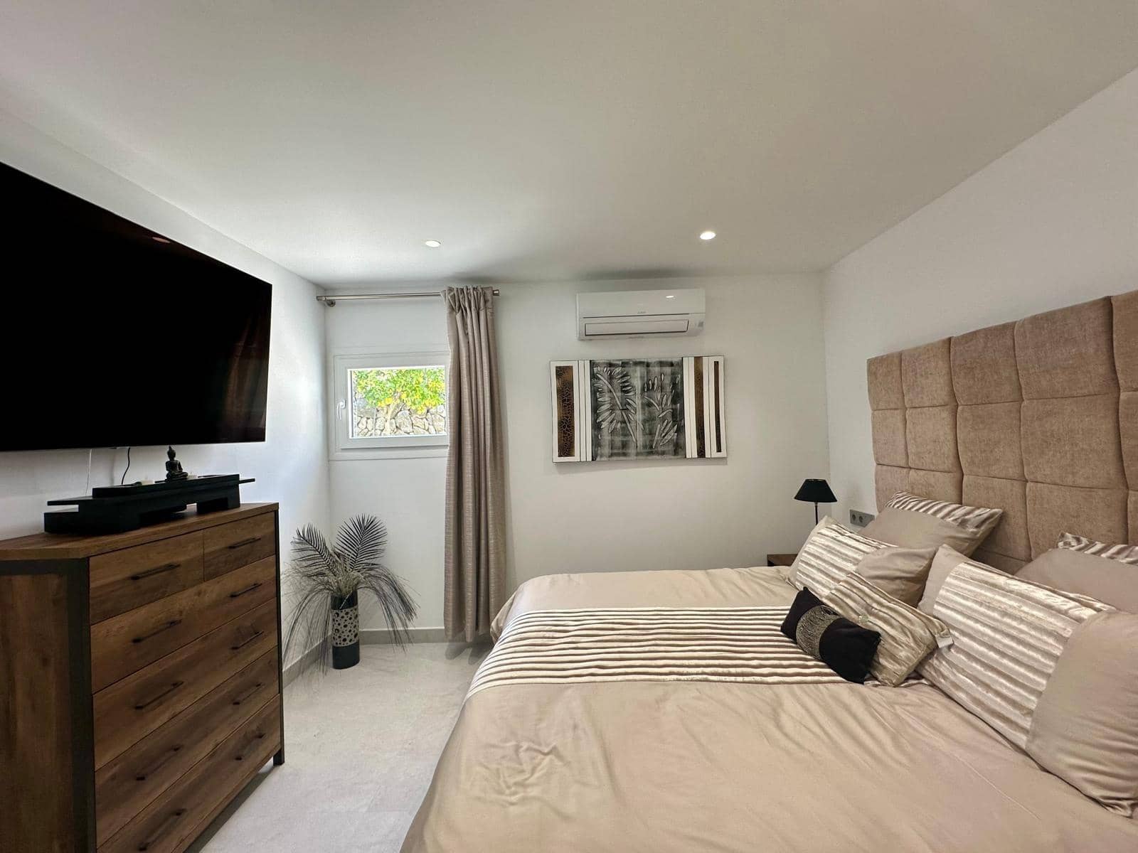 Chalet de 5 habitaciones en Es Capdella en venta con piscina - 2.250.000 € (Ref: 9183713)